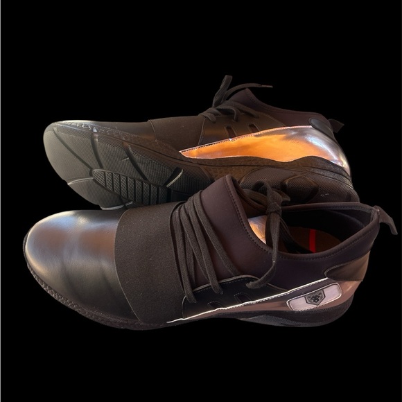 Stylish Black and Silver Men's Shoes